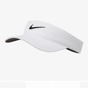 Nike women’s golf visor